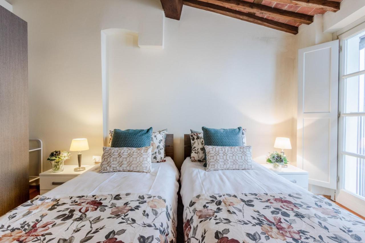 Helene Smart Flat With Elevator Inside Lucca Apartment Luaran gambar