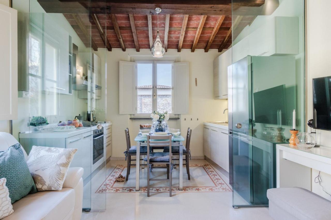 Helene Smart Flat With Elevator Inside Lucca Apartment Luaran gambar