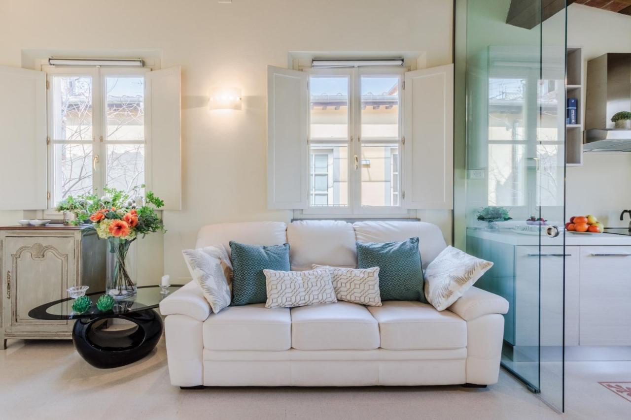 Helene Smart Flat With Elevator Inside Lucca Apartment Luaran gambar